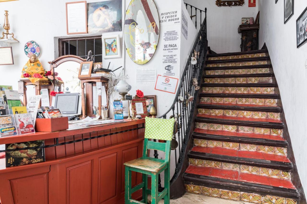 Hostel Patio 19 มาลากา ภายนอก รูปภาพ