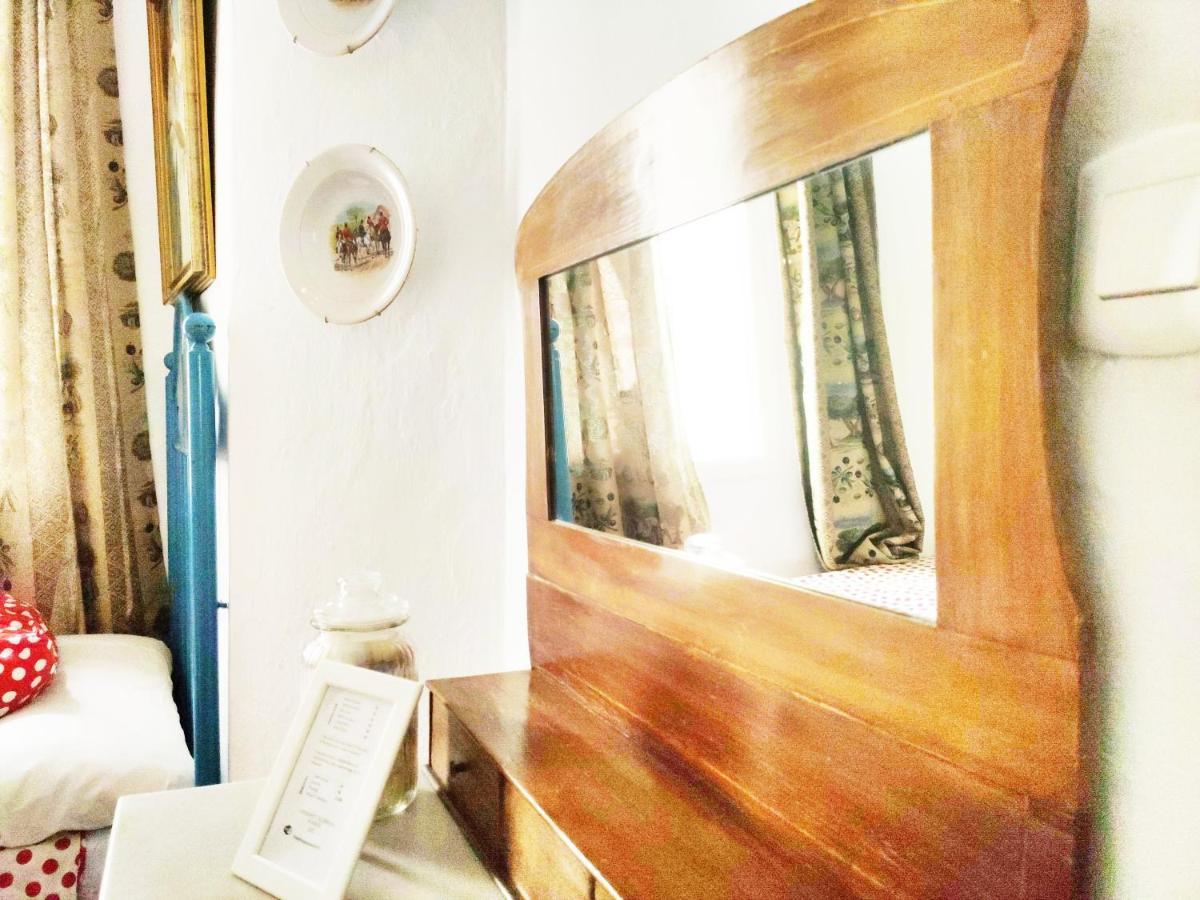 Hostel Patio 19 มาลากา ภายนอก รูปภาพ