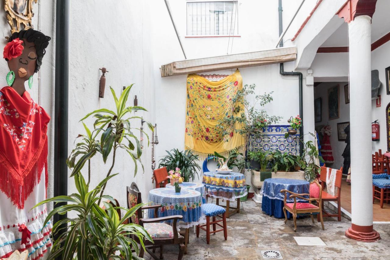Hostel Patio 19 มาลากา ภายนอก รูปภาพ